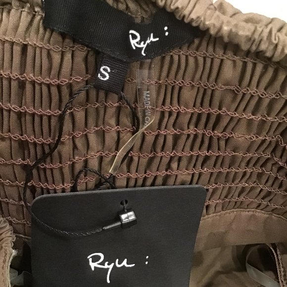 Ryu Women's Tulle Rosette Dress - Picture 10 of 11